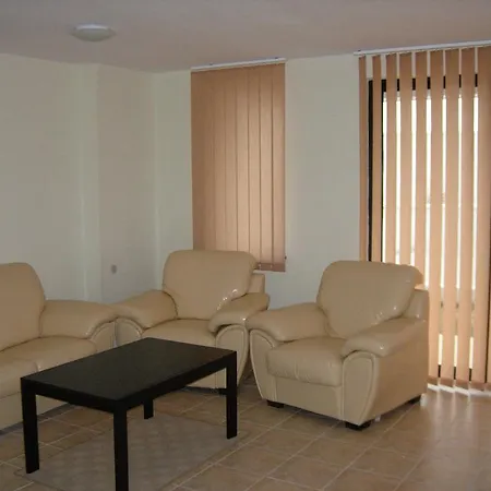 Velika Garden Villas Lozenets